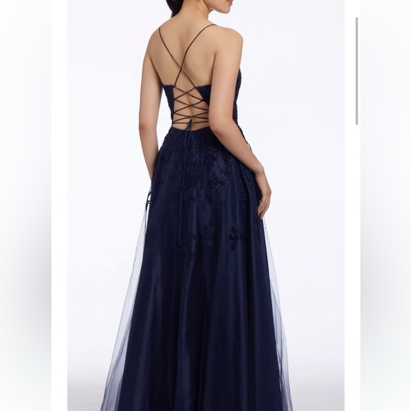 Mesh Applique Plunging Lace Up A Line Dress - Picture 3 of 8